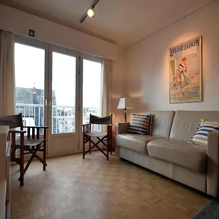 Trianon 0304 With Terrace In Apartment *